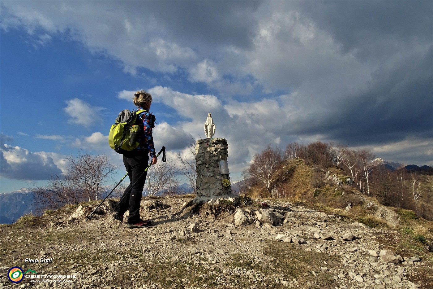 47 Alla Madonnina di vetta del Costone (1195 m).JPG